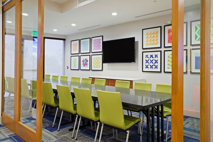 Meeting facility