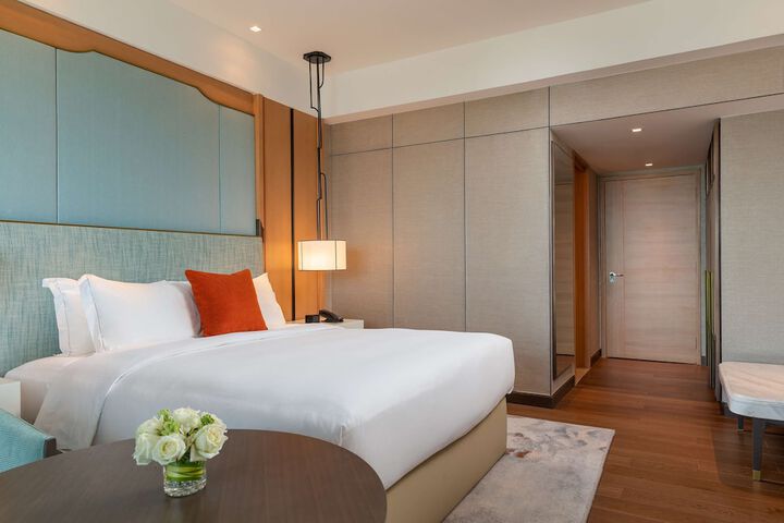 Room 10 of 75