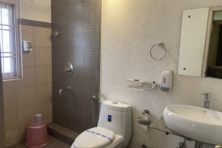 Room 49 of 61