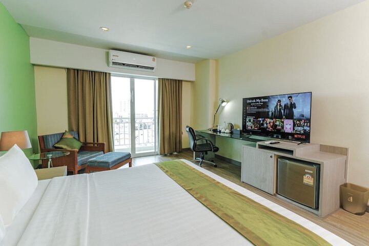 Room 8 of 34