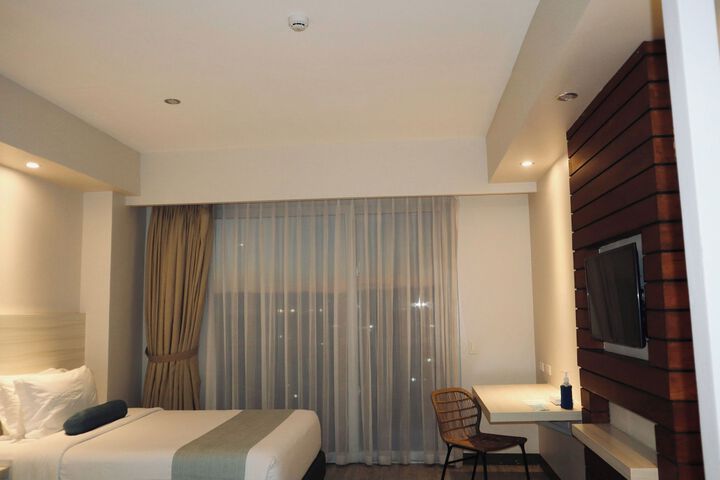 Room 25 of 46