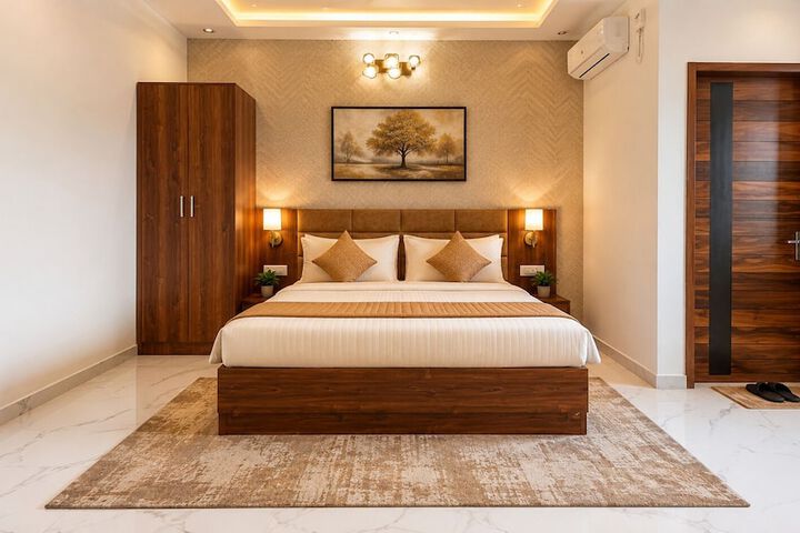 Room 15 of 22