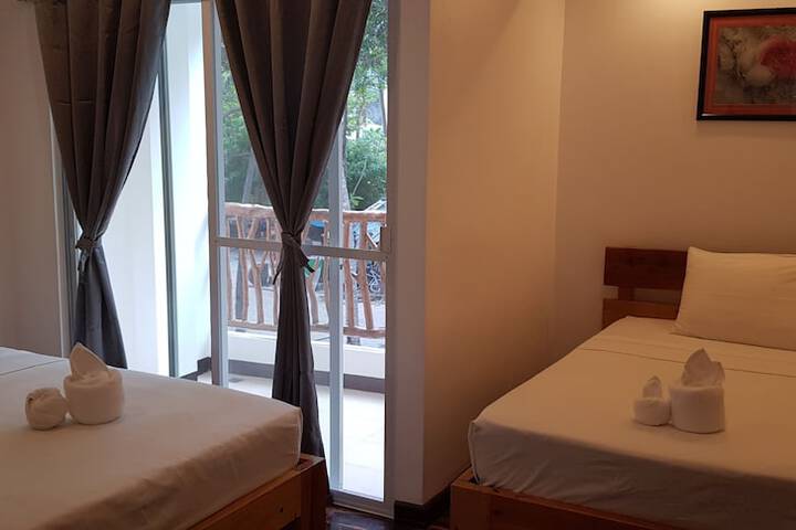 Room 14 of 114