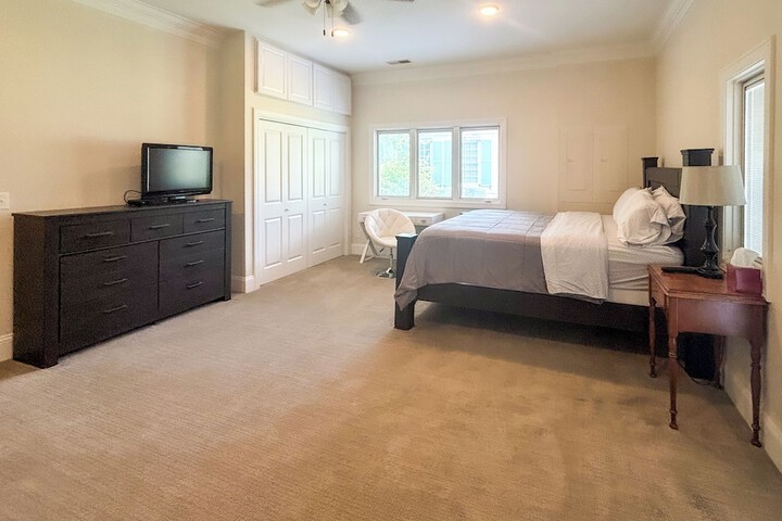 Room 13 of 48