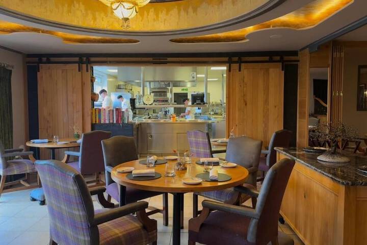 Dining Photos