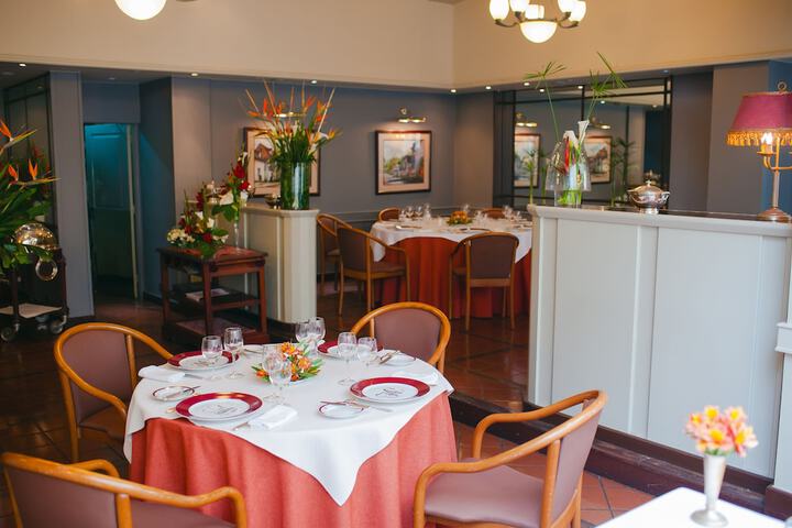 Dining 149 of 198