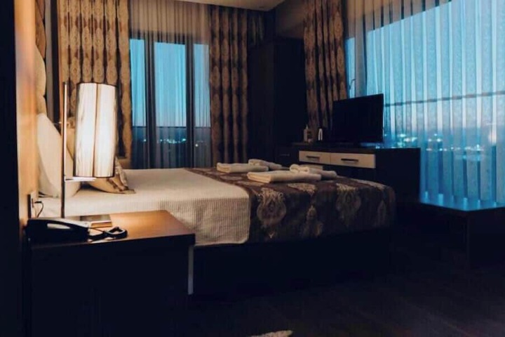 Room 16 of 21