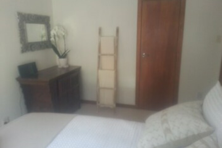 Room 6 of 14