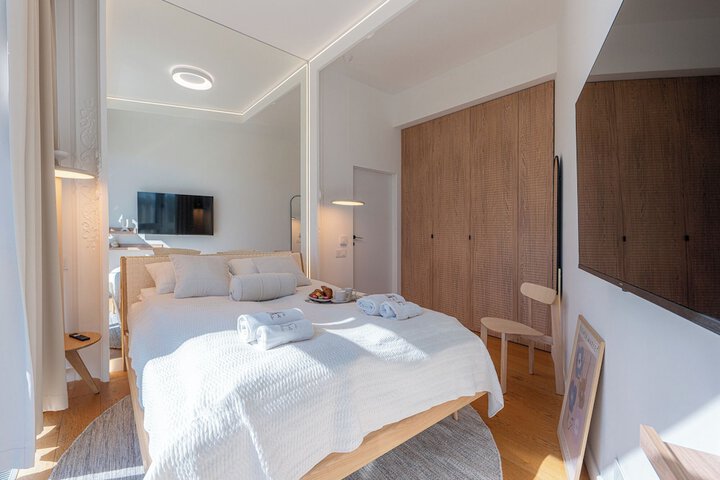 Room 43 of 174