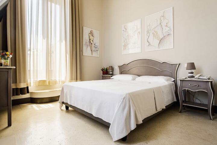 Room 12 of 17
