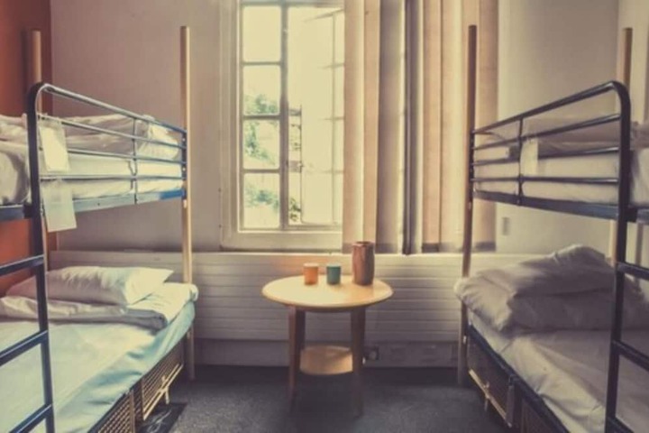 Room 6 of 38