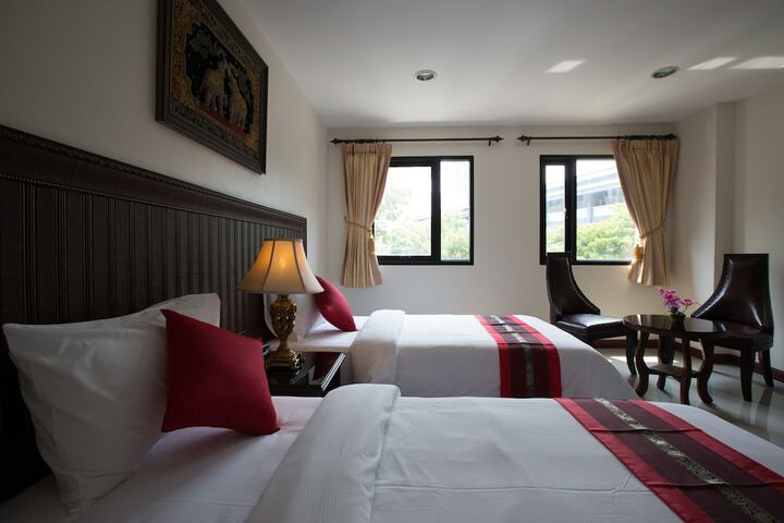 Room 10 of 71