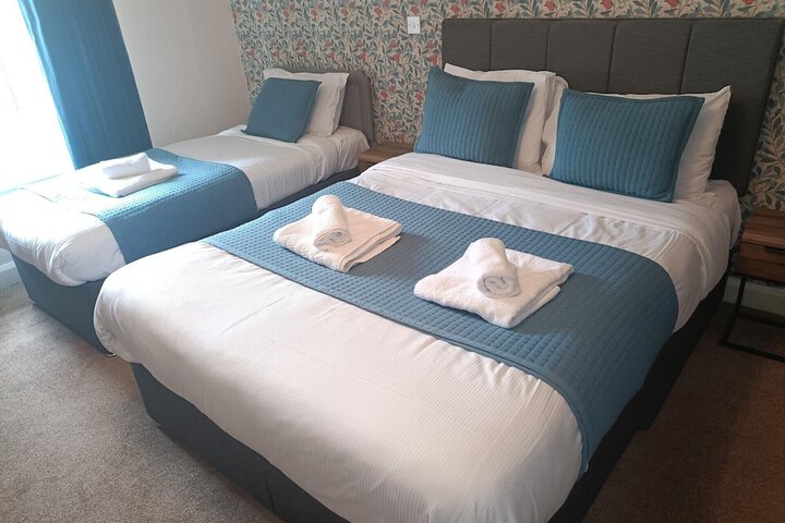 Room 6 of 37