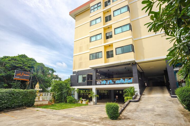 Hotel 52 of 53