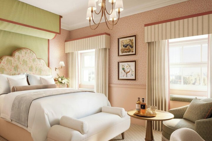 Room 51 of 214