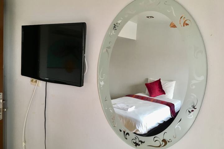 Room 16 of 59