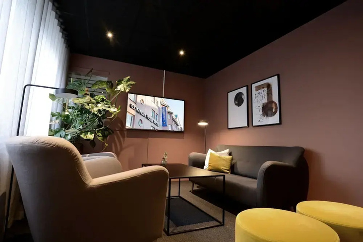 Room 16 of 20