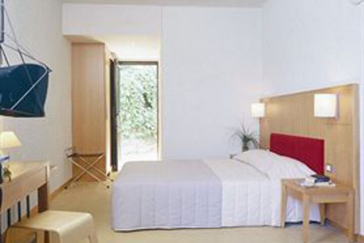 Room 32 of 119