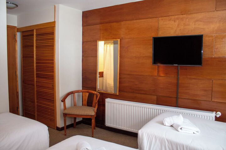 Room 26 of 77