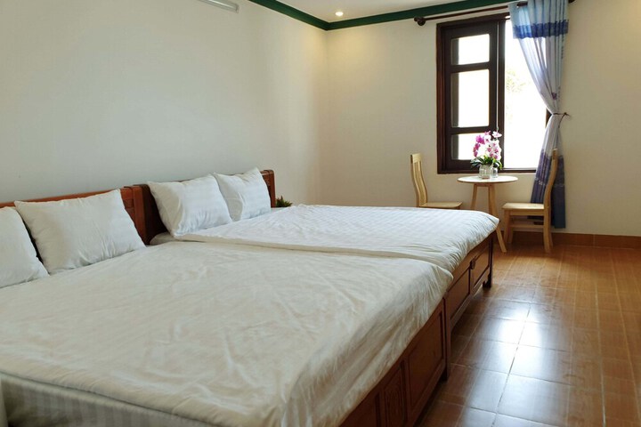 Room 12 of 39