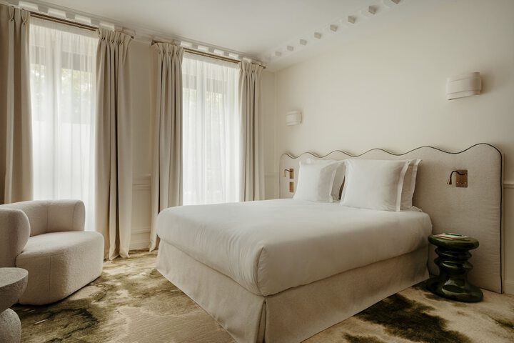 Room 12 of 62