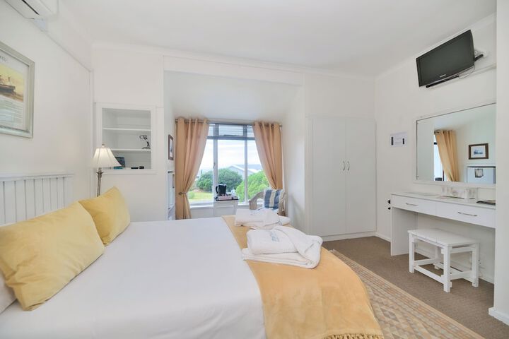 Room 27 of 105