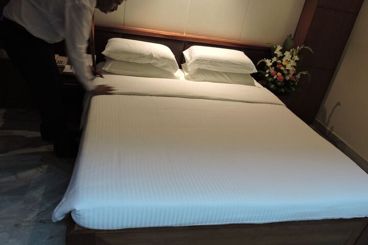 Room 13 of 66