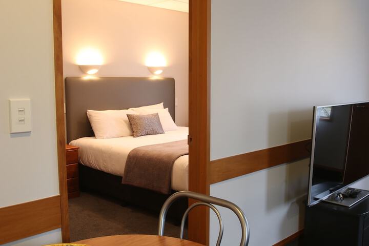 Room 4 of 46