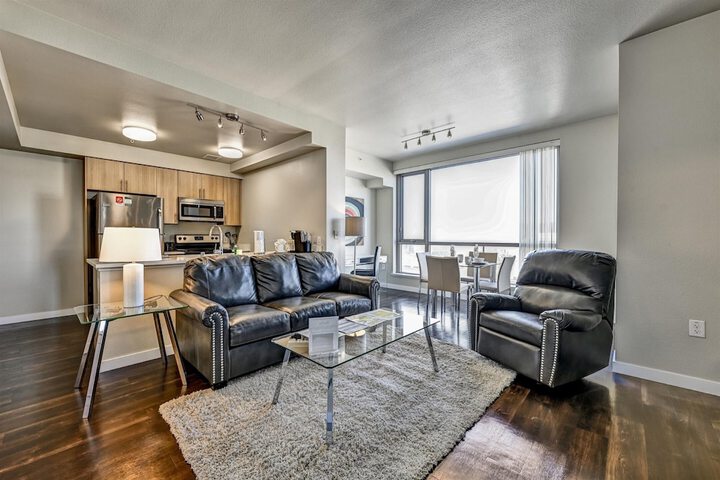 Global Luxury Suites at Woodbury in Woodbury, MN
