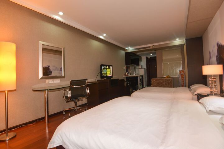 Room 3 of 45