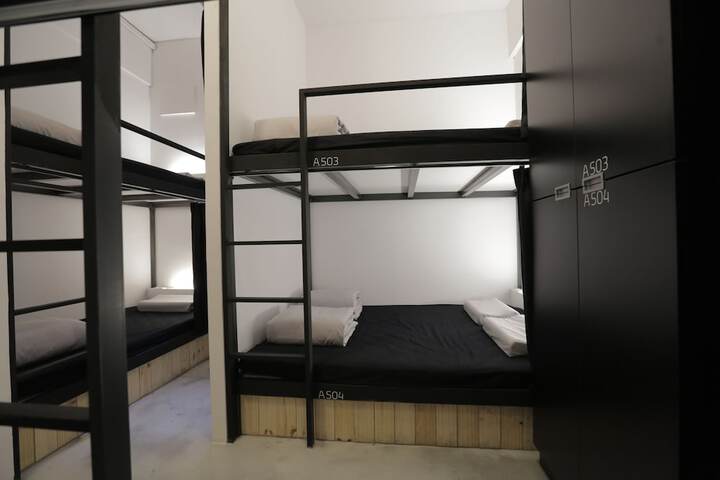 Room 14 of 59