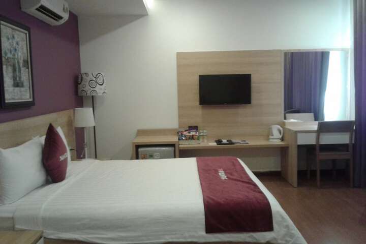 Room 15 of 81