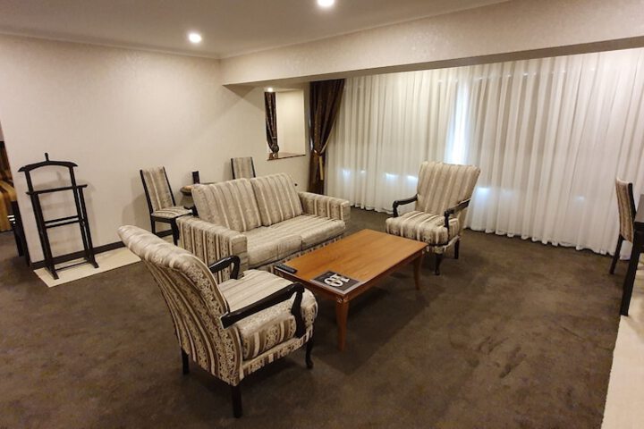 Room 20 of 45