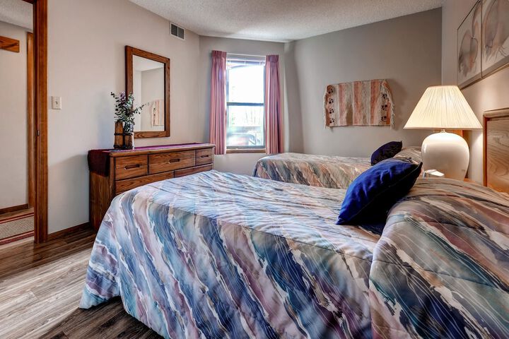 Room 9 of 155