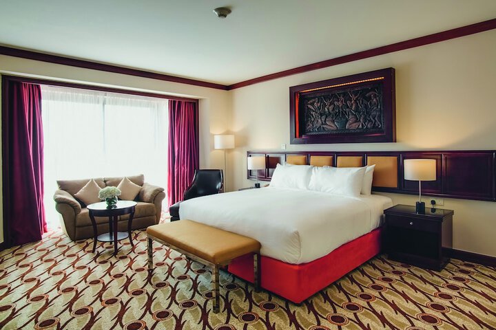 Room 10 of 150