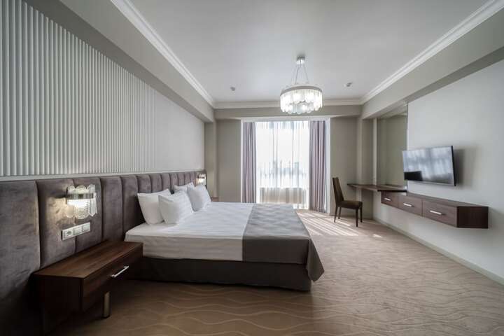 Room 50 of 112