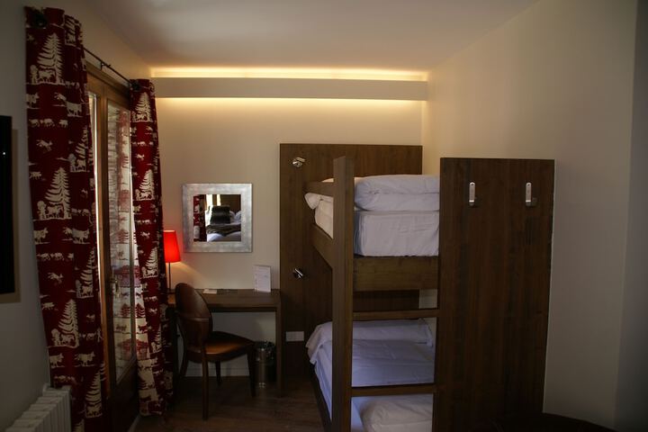 Room 22 of 63