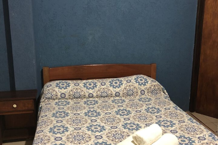 Room 9 of 15