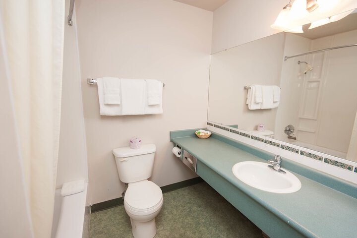 Room 12 of 32