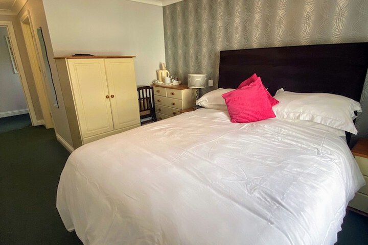 Room 25 of 59