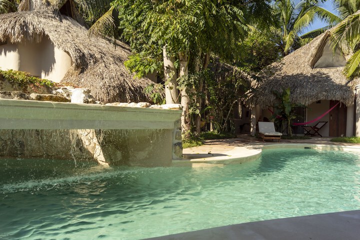 Pool 64 of 89