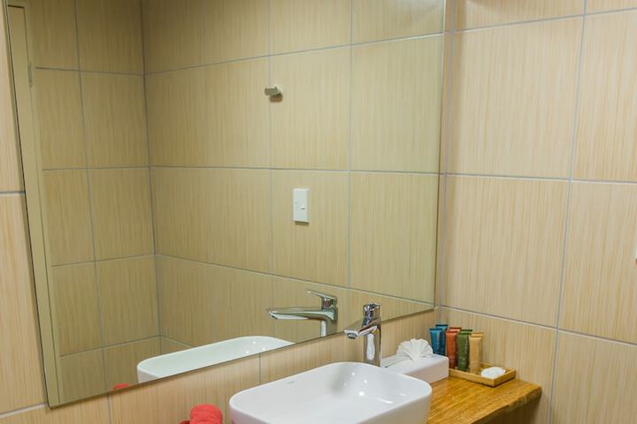 Room 65 of 144