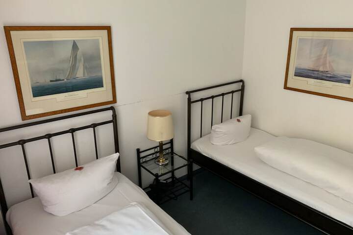 Room 26 of 54