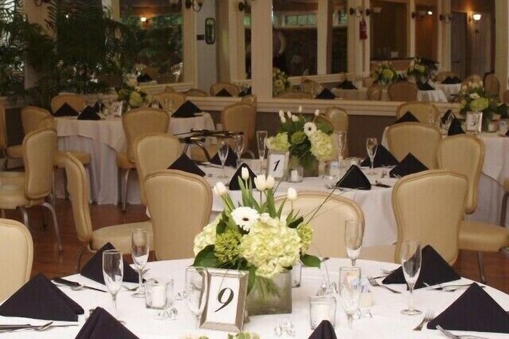 Ballroom/Hall 88 of 100