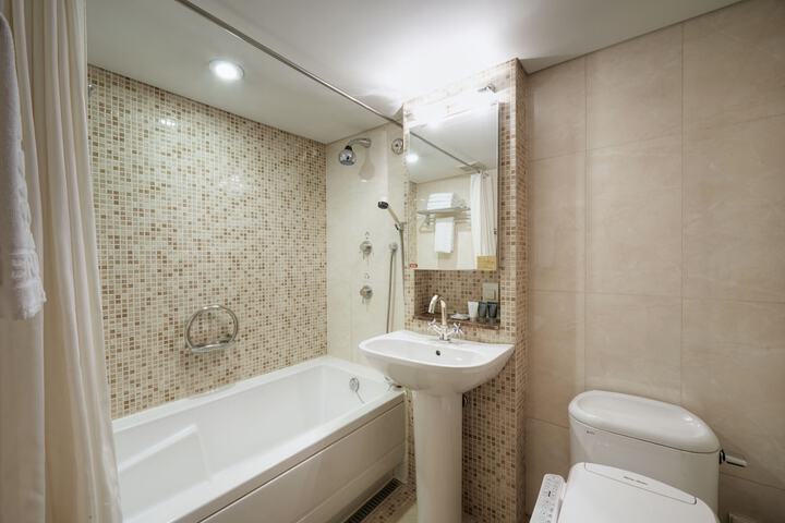 Clean Restrooms