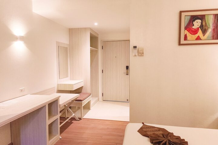 Room 50 of 72