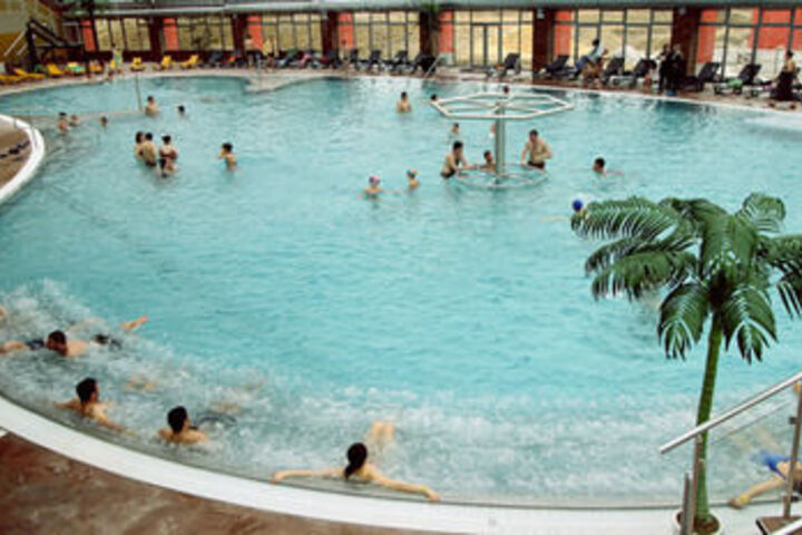 Pool 17 of 25