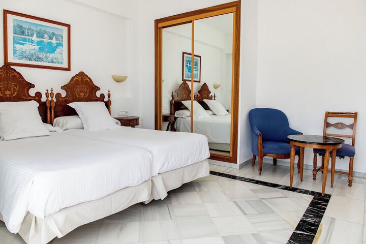 Room 20 of 146