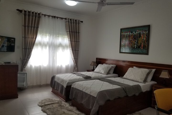 Room 8 of 161