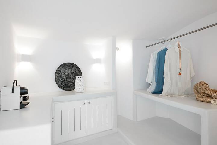 Room 20 of 174